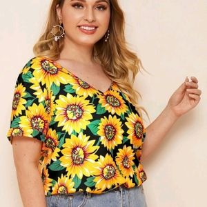 🔥5/$15 - Sunflower V-Neck Top